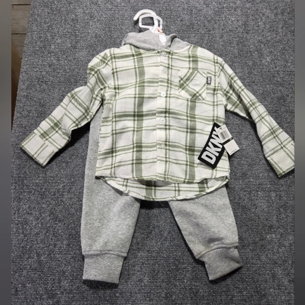 DKNY 2 Piece Toddler Set 2T Plaid Shirt Gray Jogger‎ Pants NWT